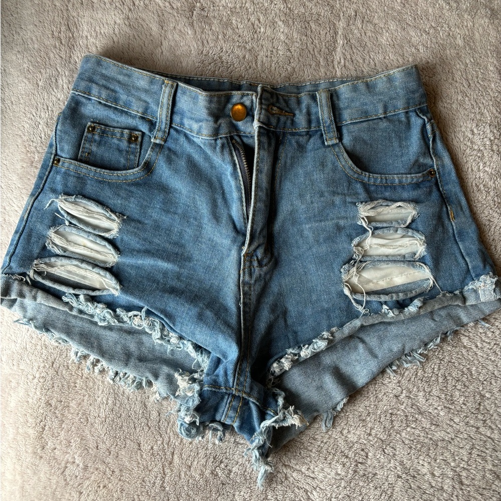 Denim medium rise ripped shorts